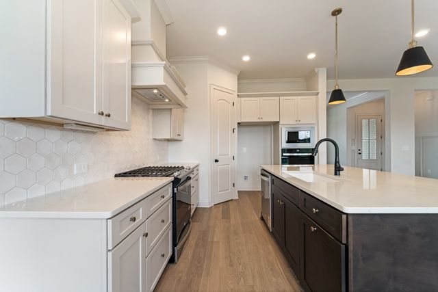 7404 Black Fox Drive, Fairview, TN 37062