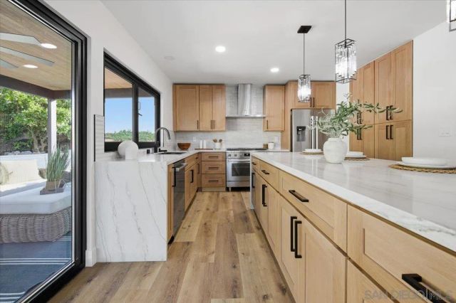 3590 Syracuse Ave., San Diego, CA 92122