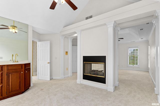 12 CRYSTAL Court, Morton, IL 61550