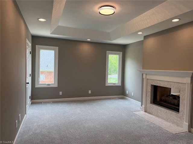 2528 Treetop Lane, Winston-salem, NC 27101