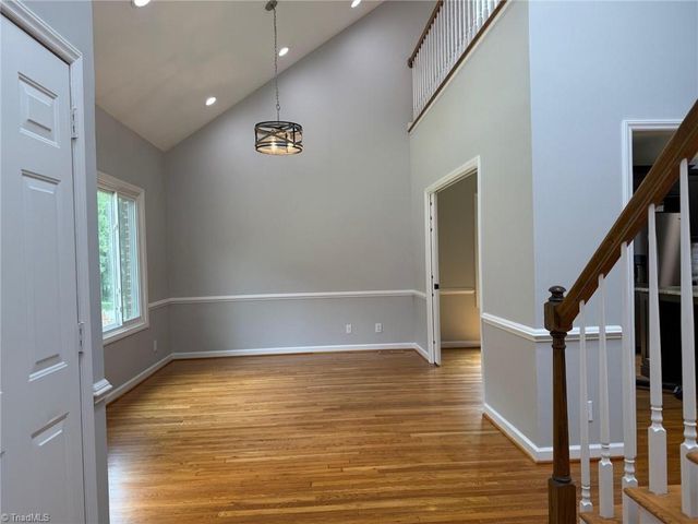 2528 Treetop Lane, Winston-salem, NC 27101