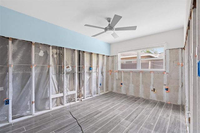 5830 VENETIAN BOULEVARD NE, St Petersburg, FL 33703