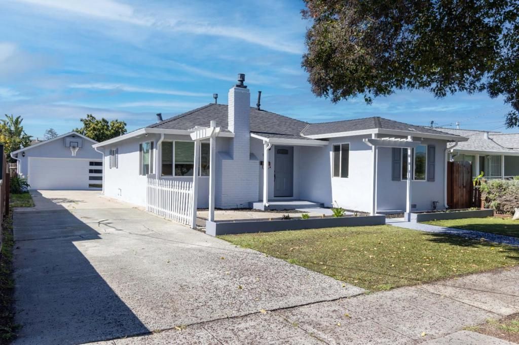 Image 2 of property listing at 151 Magellan Avenue, San Jose, CA 95116