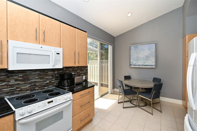 7131 KENSINGTON COURT, University Park, FL 34201