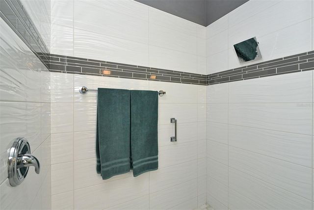7131 KENSINGTON COURT, University Park, FL 34201