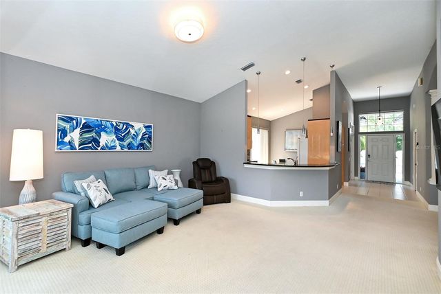 7131 KENSINGTON COURT, University Park, FL 34201