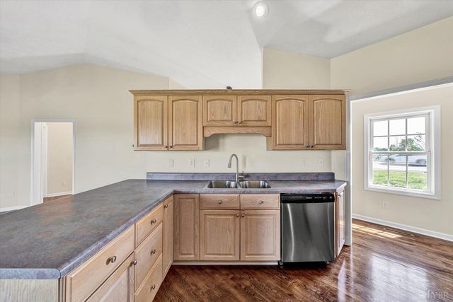 1147 Hickory Cove Lane, Moneta, VA 24121