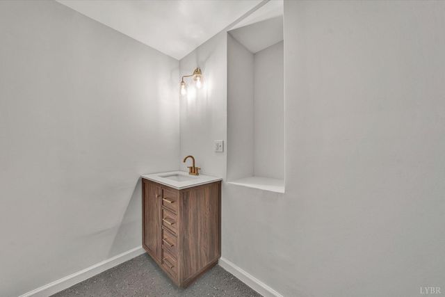 1147 Hickory Cove Lane, Moneta, VA 24121