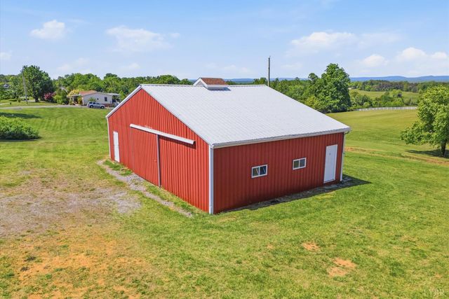 1147 Hickory Cove Lane, Moneta, VA 24121