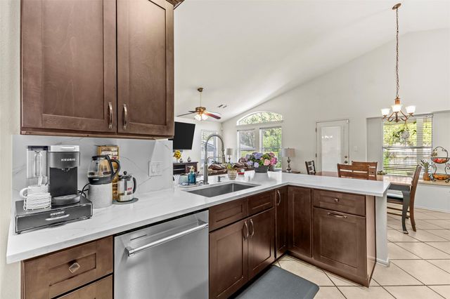 611 Settlement ST, Cedar Park, TX 78613