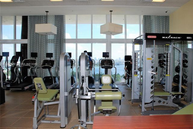 50 Biscayne Blvd 3209, Miami, FL 33132