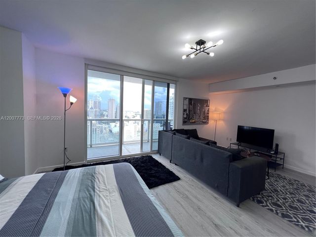 50 Biscayne Blvd 3209, Miami, FL 33132