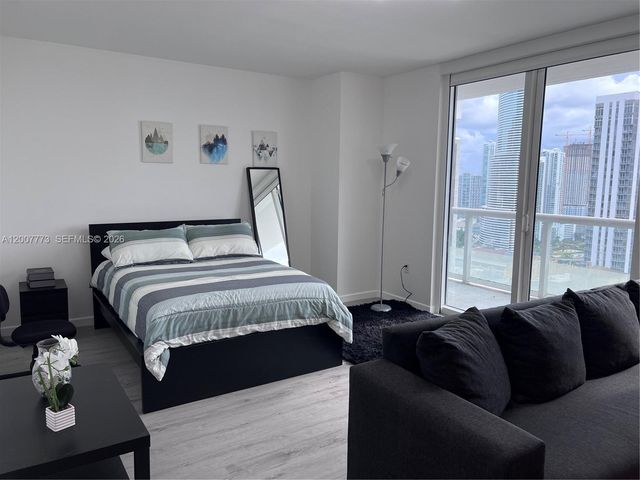 50 Biscayne Blvd 3209, Miami, FL 33132