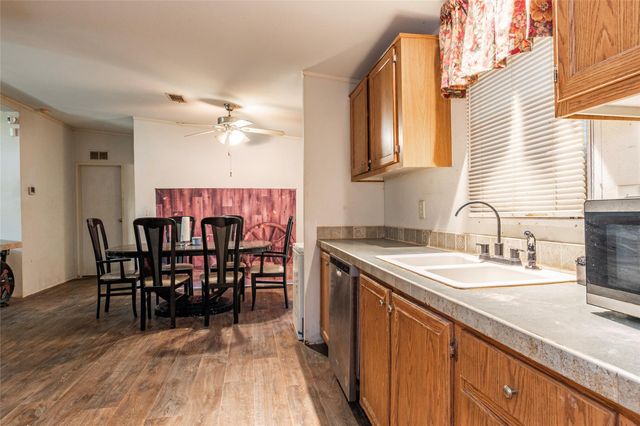 4624 6th Street, Bacliff, TX 77518