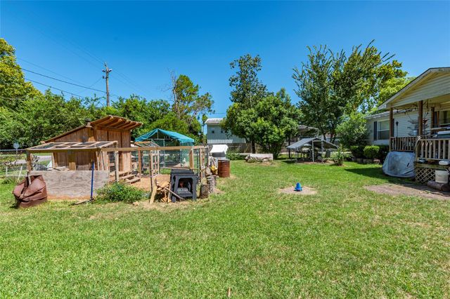 4624 6th Street, Bacliff, TX 77518