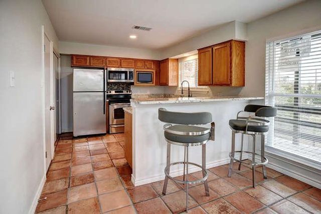 5104 McCormick Mountain DR, Austin, TX 78734