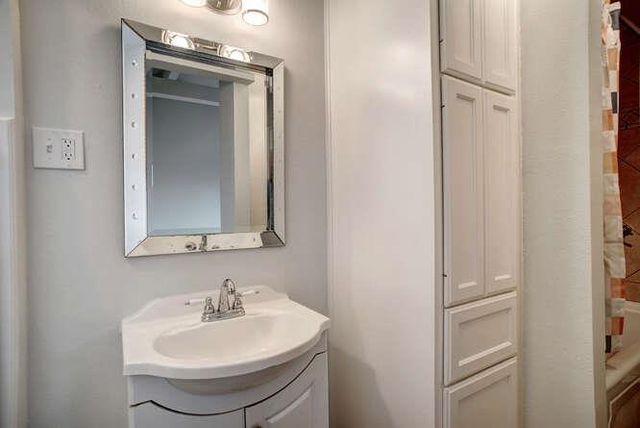 5104 McCormick Mountain DR, Austin, TX 78734