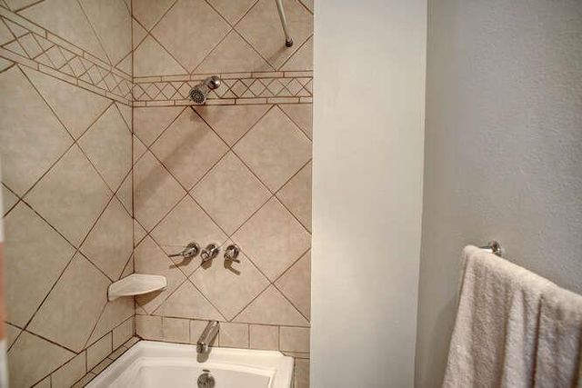 5104 McCormick Mountain DR, Austin, TX 78734