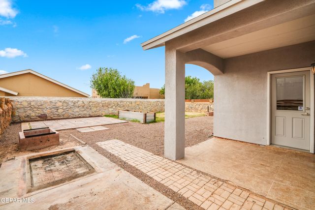 5360 IGNACIO FRIAS Drive, El Paso, TX 79934