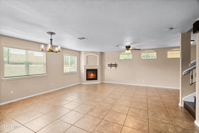 5360 IGNACIO FRIAS Drive, El Paso, TX 79934