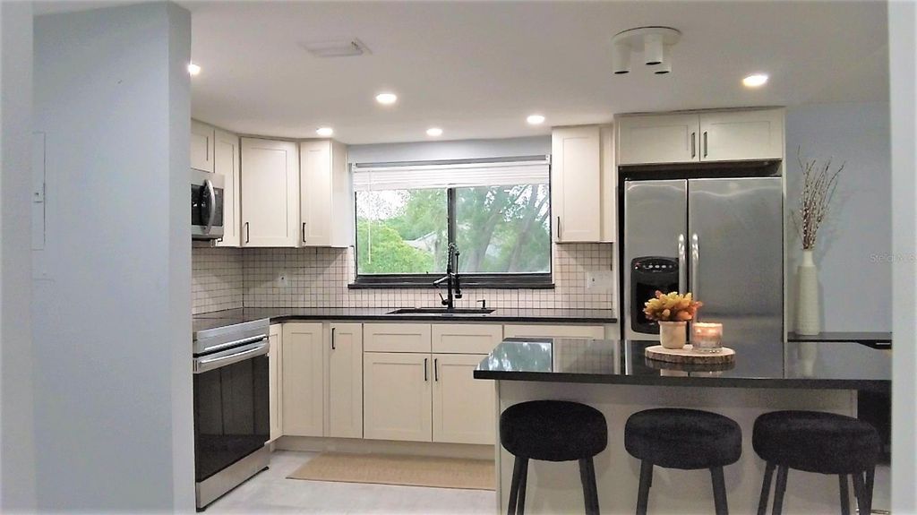 Image 22 of property listing at 1036 BONAIRE DRIVE 2836, Altamonte Springs, FL 32714