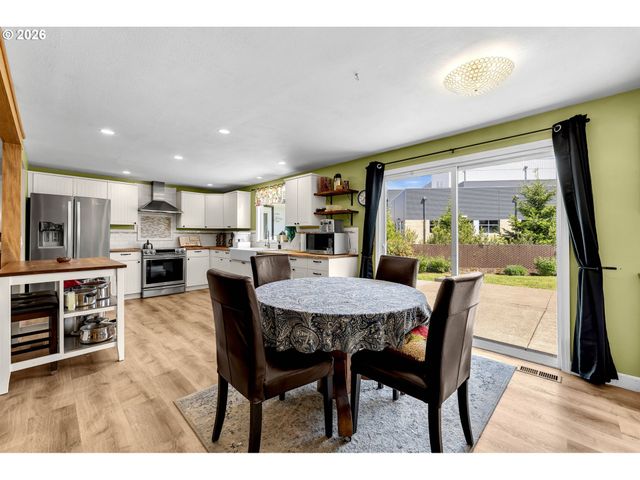 1217 Se 147TH Ave, Vancouver, WA 98683