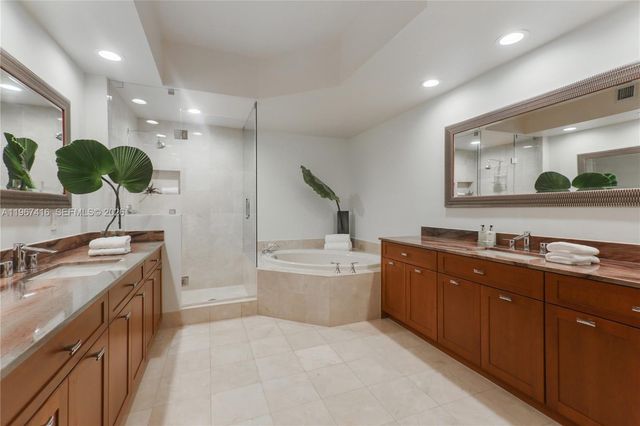 6051 N Ocean Dr 302, Hollywood, FL 33019