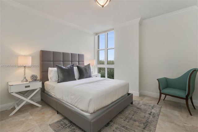 6051 N Ocean Dr 302, Hollywood, FL 33019