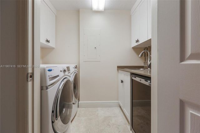 6051 N Ocean Dr 302, Hollywood, FL 33019