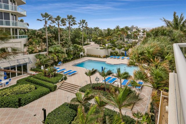 6051 N Ocean Dr 302, Hollywood, FL 33019