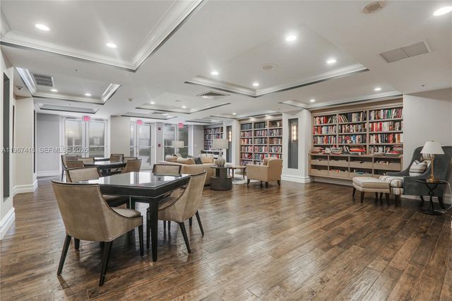 6051 N Ocean Dr 302, Hollywood, FL 33019