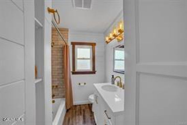 10734 Sharon Avenue, Sunland, CA 91040