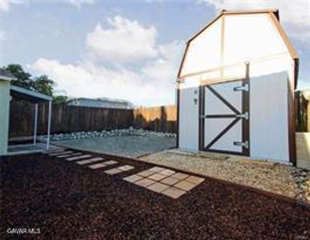 10734 Sharon Avenue, Sunland, CA 91040