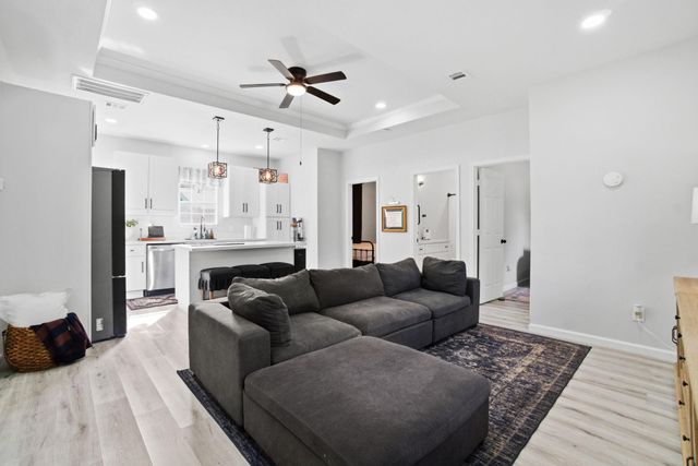 161 Seminole Circle, Onalaska, TX 77360