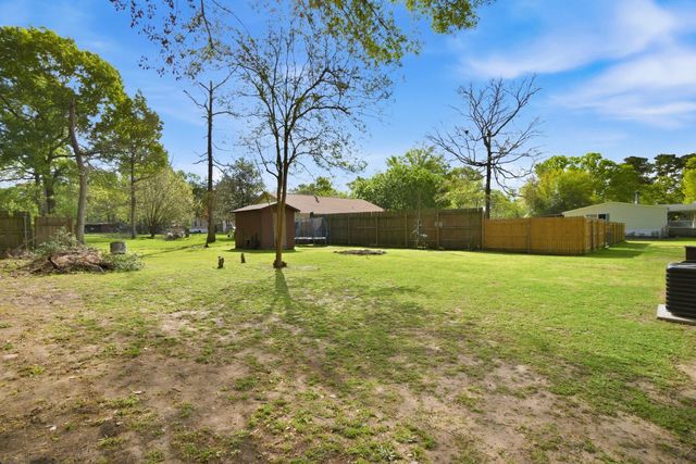 161 Seminole Circle, Onalaska, TX 77360