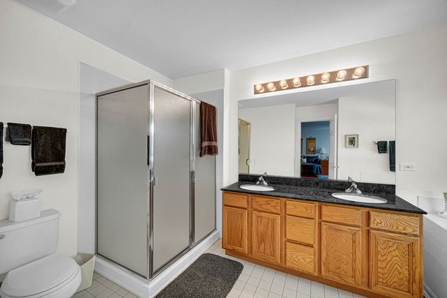 48 Wellesley Circle, Northbrook, IL 60062