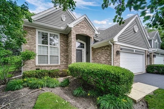 48 Wellesley Circle, Northbrook, IL 60062