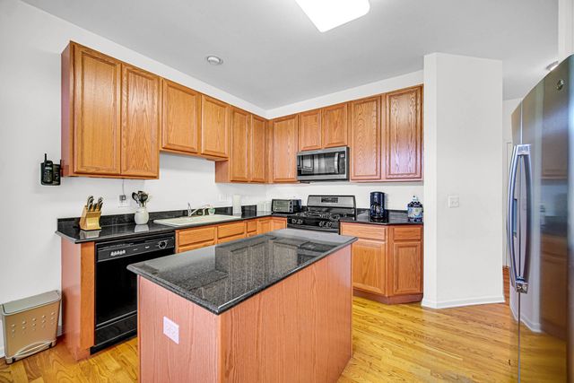 48 Wellesley Circle, Northbrook, IL 60062