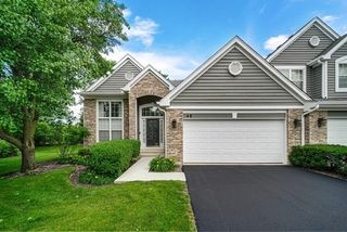 48 Wellesley Circle, Northbrook, IL 60062