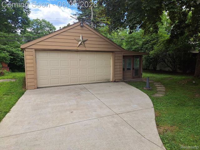 14152 Centralia, Redford Charter Township, MI 48239