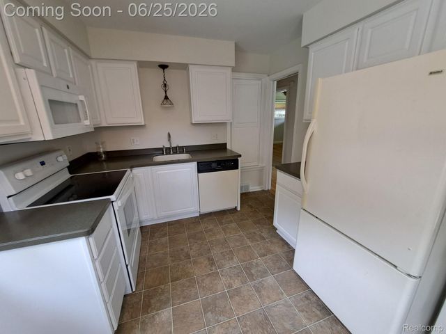 14152 Centralia, Redford Charter Township, MI 48239