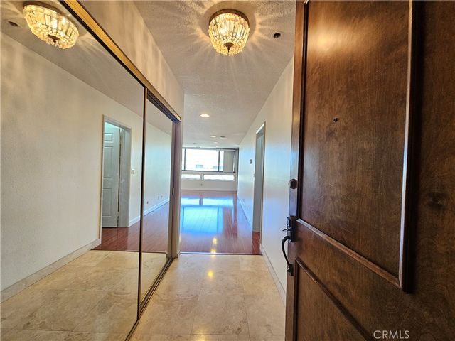 121 S Hope Street 428, Los Angeles, CA 90012