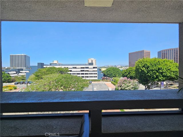 121 S Hope Street 428, Los Angeles, CA 90012