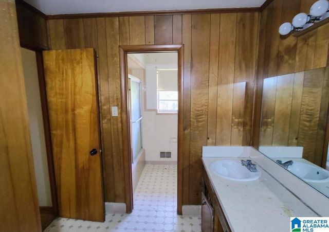 778 HEFLIN AVENUE E, Birmingham, AL 35214