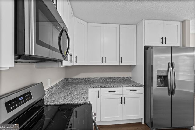 18 Farmington Drive, Temple, GA 30179