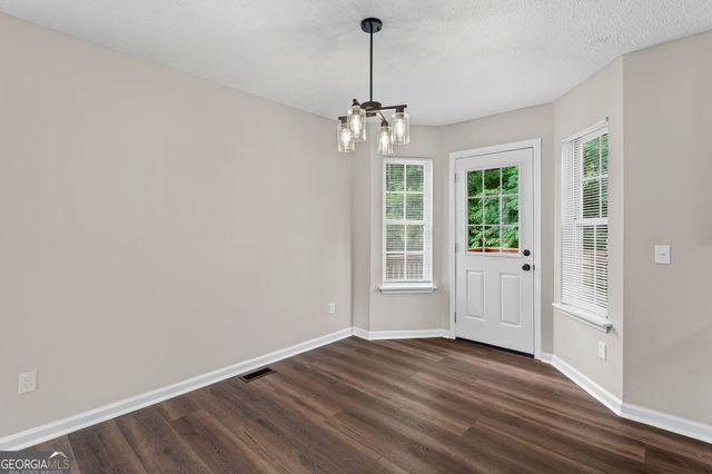 18 Farmington Drive, Temple, GA 30179