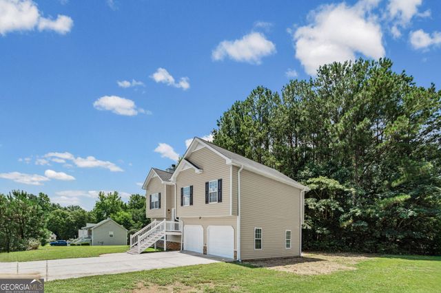 18 Farmington Drive, Temple, GA 30179