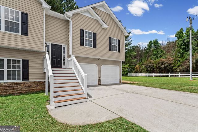 18 Farmington Drive, Temple, GA 30179