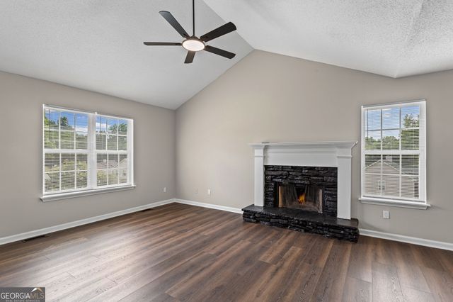 18 Farmington Drive, Temple, GA 30179