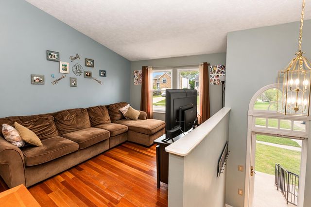 528 Grouse Court, Elsmere, KY 41018